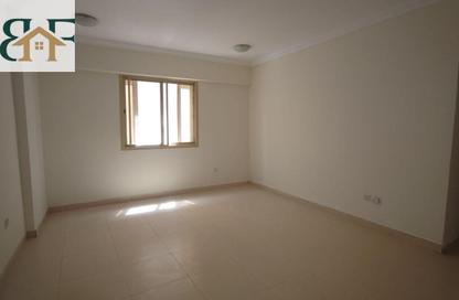 Apartment - 2 Bedrooms - 1 Bathroom for rent in Al Sadd - Al Sadd - Doha