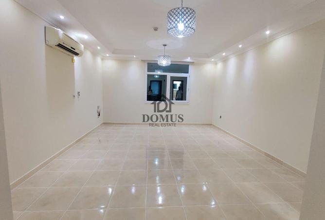 55327158 - Property Main Image
