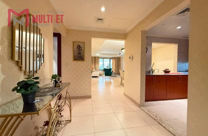 Apartment - 1 Bedroom - 2 Bathrooms for rent in West Porto Drive - Porto Arabia - The Pearl Island - Doha