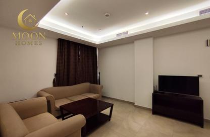 Apartment - 1 Bedroom - 1 Bathroom for rent in Umm Ghuwailina 4 - Umm Ghuwailina - Doha