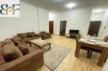 شقة - 2 غرف نوم - 2 حمامات للايجار في شارع المطار القديم - طريق المطار القديم - الدوحة