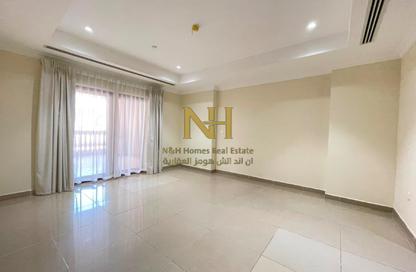 Apartment - 1 Bedroom - 2 Bathrooms for rent in East Porto Drive - Porto Arabia - The Pearl Island - Doha