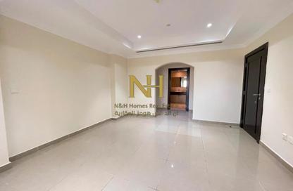Apartment - 1 Bedroom - 2 Bathrooms for rent in East Porto Drive - Porto Arabia - The Pearl Island - Doha