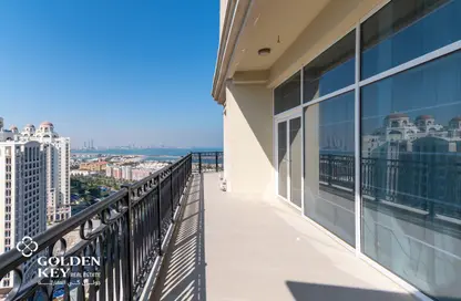 Penthouse - 3 Bedrooms - 4 Bathrooms for rent in Floresta Gardens - Floresta Gardens - The Pearl Island - Doha