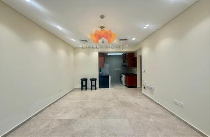 Apartment - 2 Bedrooms - 2 Bathrooms for rent in Zig Zag Tower B - Zig Zag Towers - West Bay - Doha