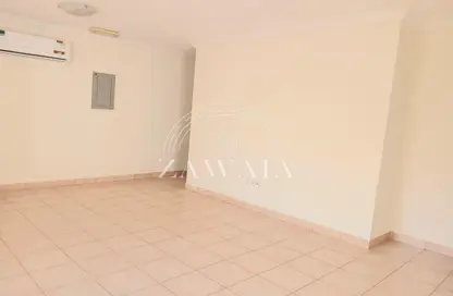 شقة - 2 غرف نوم - 2 حمامات للايجار في شارع السد - السد - الدوحة