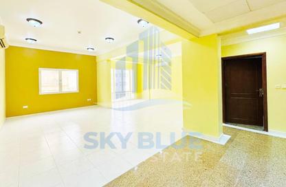 Apartment - 2 Bedrooms - 2 Bathrooms for rent in Al Mansoura - Al Mansoura - Doha