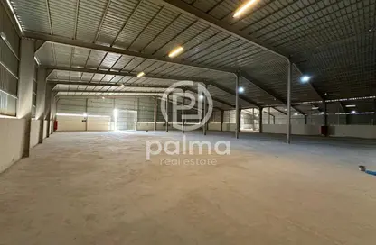 Warehouse - Studio - 2 Bathrooms for rent in East Industrial Street - Birkat Al Awamer - Al Wakra