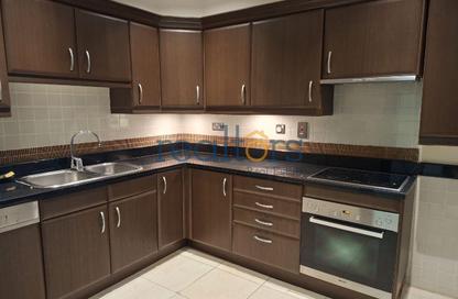 Apartment - 2 Bedrooms - 2 Bathrooms for rent in Tower 31 - Porto Arabia - The Pearl Island - Doha