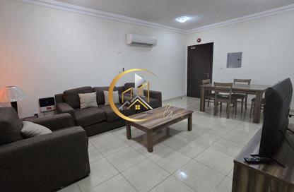 Apartment - 2 - 2 for rent in Madinat Khalifa Building 58 - Madinat Khalifa South - Madinat Khalifa - Doha