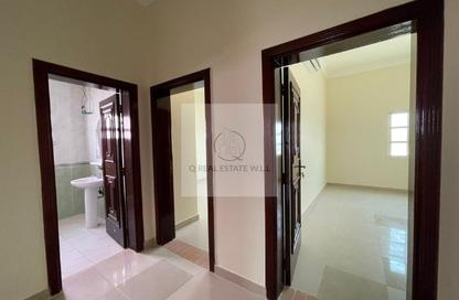 Villa - 5 Bedrooms - 5 Bathrooms for rent in Al Duhail South - Al Duhail - Doha
