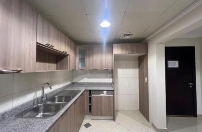 Apartment - 1 Bedroom - 2 Bathrooms for rent in East Porto Drive - Porto Arabia - The Pearl Island - Doha