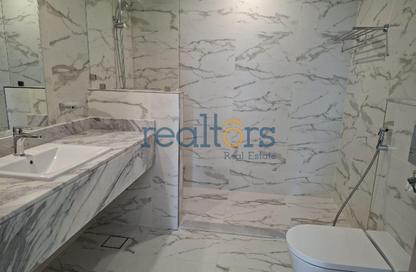 Apartment - 2 Bedrooms - 3 Bathrooms for sale in Marina Tower 23 - Marina District - Lusail Apartment - 2 Bedrooms - 3 Bathrooms for sale in Marina Tower 23 - Marina District - Lusail