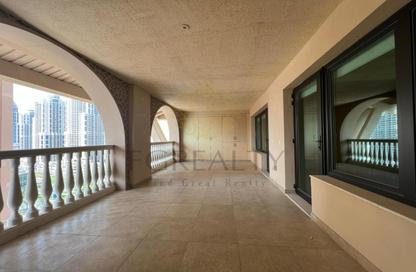 Apartment - 2 Bedrooms - 3 Bathrooms for rent in East Porto Drive - Porto Arabia - The Pearl Island - Doha