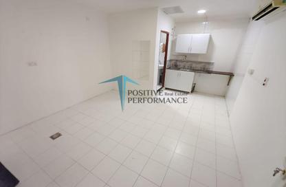 Apartment - Studio - 1 Bathroom for rent in Al Duhail - Al Duhail - Doha Apartment - Studio - 1 Bathroom for rent in Al Duhail - Al Duhail - Doha