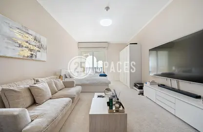 Apartment - Studio - 1 Bathroom for rent in Viva East - Viva Bahriyah - The Pearl Island - Doha