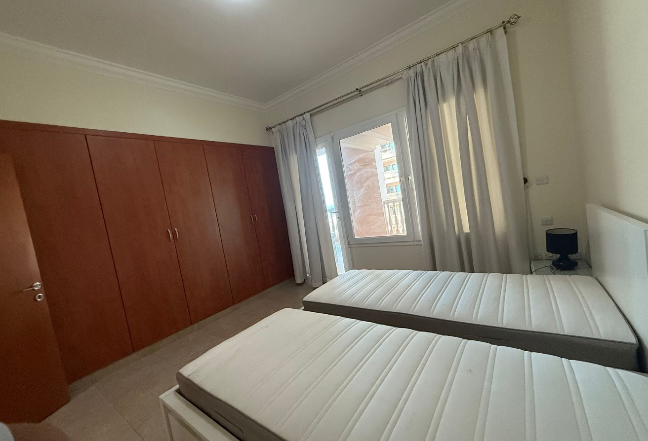 Exclusive2BR with Terrace Porto Arabia Near Mosque thumbnail 8