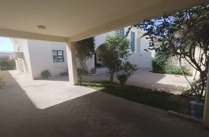 فيلا - 3 غرف نوم - 4 حمامات للايجار في سلاطة الجديدة - سلاطة - الدوحة