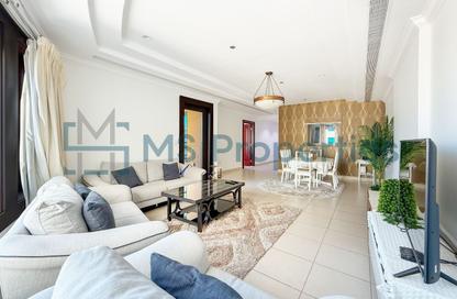 Apartment - 1 Bedroom - 2 Bathrooms for sale in West Porto Drive - Porto Arabia - The Pearl Island - Doha