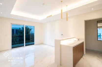 فيلا - 6 غرف نوم - 7 حمامات للايجار في حدائق فلورستا - حدائق فلورستا - جزيرة اللؤلؤة - الدوحة