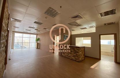 Office Space - Studio - 2 Bathrooms for rent in Al Muntazah Street - Al Muntazah - Doha