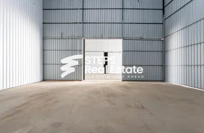 Warehouse - Studio - 1 Bathroom for rent in East Industrial Street - Birkat Al Awamer - Al Wakra