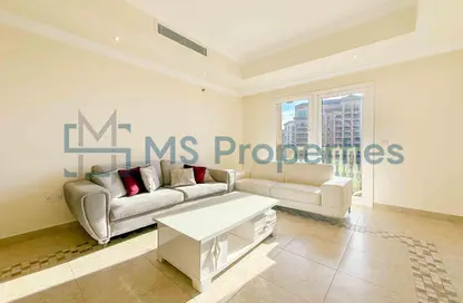 Apartment - 2 Bedrooms - 3 Bathrooms for rent in West Porto Drive - Porto Arabia - The Pearl Island - Doha
