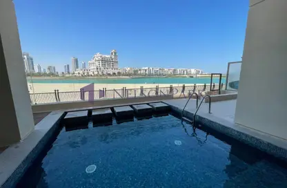 Villa - 5 Bedrooms - 6 Bathrooms for rent in Abraj Bay - Abraj Quartiers - The Pearl Island - Doha