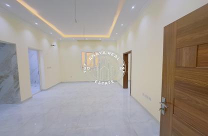 Villa - 2 Bedrooms - 1 Bathroom for rent in Souk Al gharaffa - Al Gharrafa - Doha Villa - 2 Bedrooms - 1 Bathroom for rent in Souk Al gharaffa - Al Gharrafa - Doha