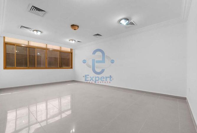 60890410 - Property Image 3