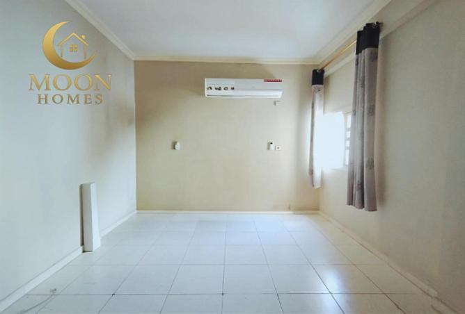 1017011 - Property Image 3