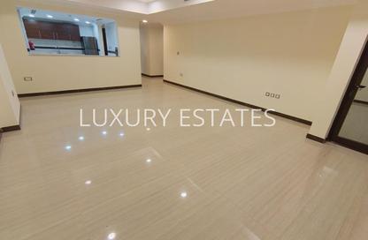 Apartment - 2 Bedrooms - 2 Bathrooms for sale in East Porto Drive - Porto Arabia - The Pearl Island - Doha Apartment - 2 Bedrooms - 2 Bathrooms for sale in East Porto Drive - Porto Arabia - The Pearl Island - Doha