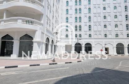 Show Room - Studio - 1 Bathroom for rent in Al Gharrafa - Doha