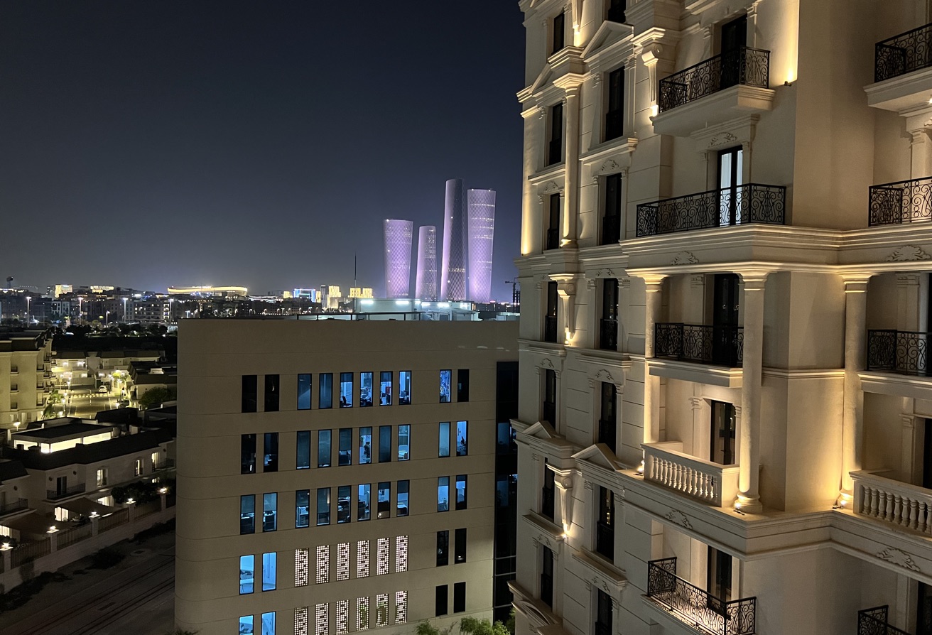 LUXURIOUS 1BHK VENDOM MALL | 8K INCLUDING BILLS thumbnail 10