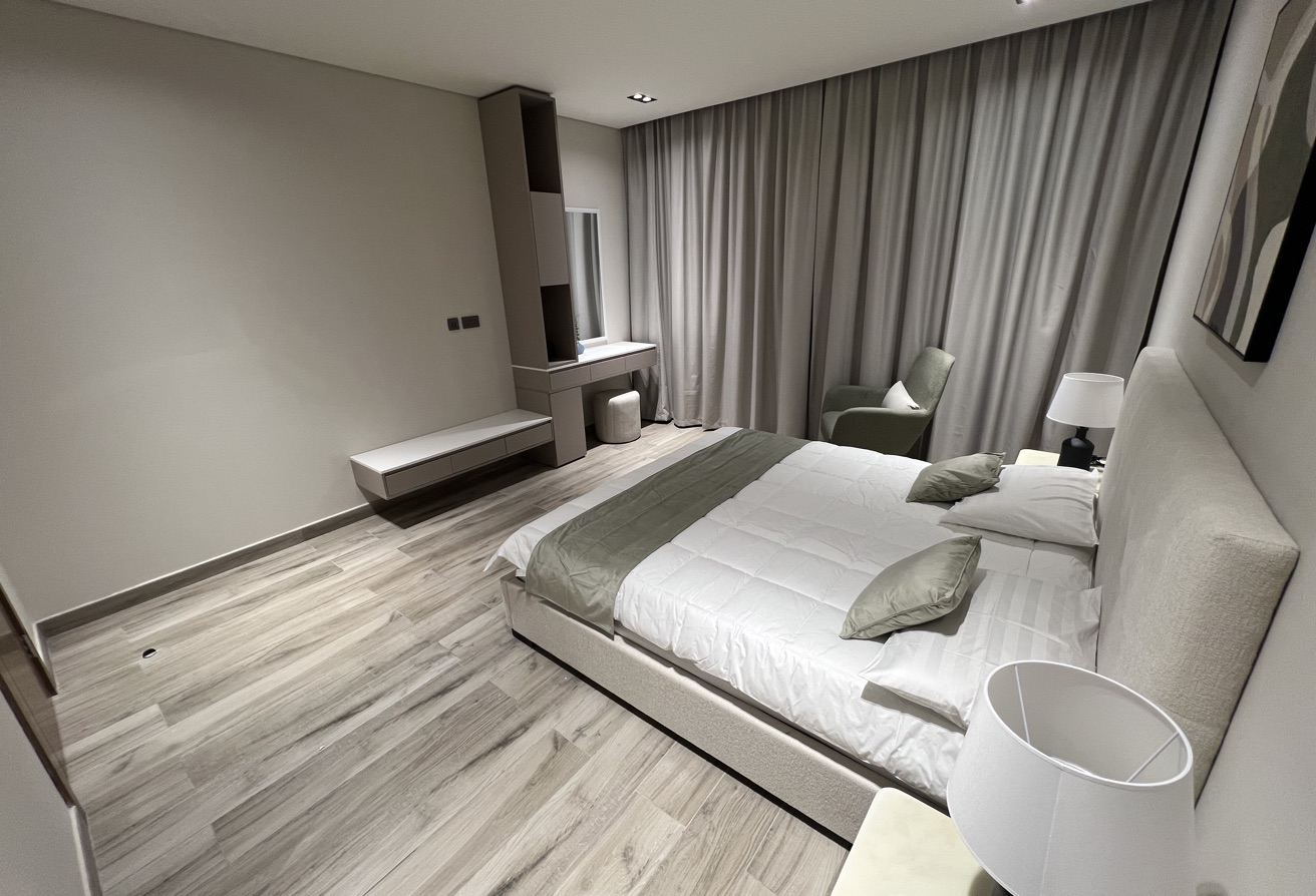LUXURIOUS 1BHK VENDOM MALL | 8K INCLUDING BILLS thumbnail 2