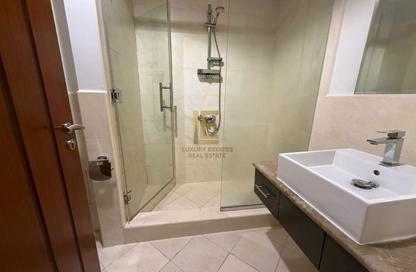 Apartment - 1 Bedroom - 2 Bathrooms for rent in East Porto Drive - Porto Arabia - The Pearl Island - Doha Apartment - 1 Bedroom - 2 Bathrooms for rent in East Porto Drive - Porto Arabia - The Pearl Island - Doha