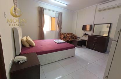 Apartment - Studio - 1 Bathroom for rent in Umm Ghwailina Comm - Umm Ghuwalina - Umm Ghuwailina - Doha