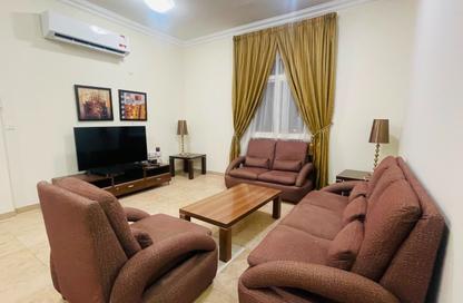 Apartment - 2 Bedrooms - 2 Bathrooms for rent in Al Nasr - Doha