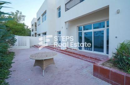 Villa - 3 - 4 for rent in Umm Al Seneem Street - Ain Khaled - Doha