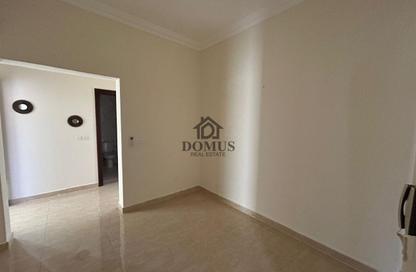 Apartment - 2 Bedrooms - 2 Bathrooms for rent in Thabit Bin Zaid Street - Al Mansoura - Doha