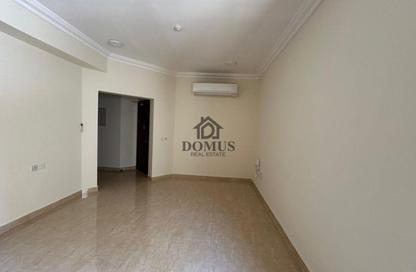 Apartment - 2 Bedrooms - 2 Bathrooms for rent in Thabit Bin Zaid Street - Al Mansoura - Doha
