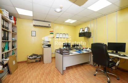 Warehouse - Studio for rent in Industrial Area 4 - Industrial Area - Industrial Area - Doha