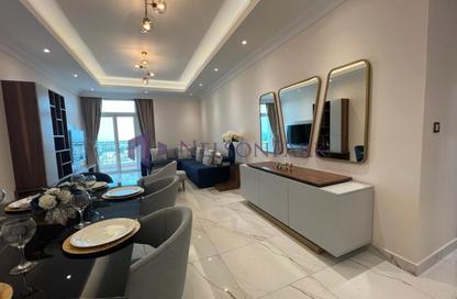 Apartment - 2 Bedrooms - 3 Bathrooms for rent in Floresta Gardens - Floresta Gardens - The Pearl Island - Doha