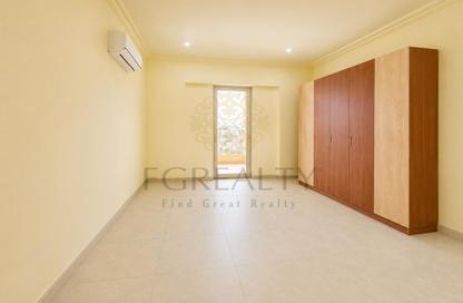 Apartment - 2 Bedrooms - 3 Bathrooms for rent in Al Nasr Street - Al Nasr - Doha