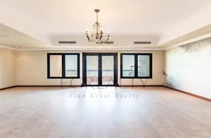 Apartment - 3 Bedrooms - 4 Bathrooms for sale in West Porto Drive - Porto Arabia - The Pearl Island - Doha