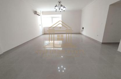 Apartment - 3 Bedrooms - 4 Bathrooms for rent in Al Jazeera Street - Fereej Bin Mahmoud North - Fereej Bin Mahmoud - Doha