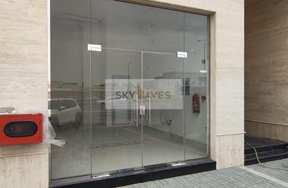 Retail - Studio - 1 Bathroom for rent in Al Nuaija - Doha