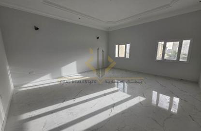Villa - 7 - 7 for sale in Al Sakhama - Doha