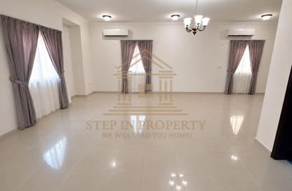 مجمع سكني - 5 غرف نوم - 5 حمامات للايجار في شارع  بو هامو - أبو هامور - الدوحة