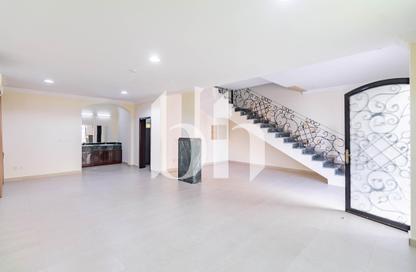 Villa - 3 Bedrooms - 3 Bathrooms for rent in Wadi Al Shaheeniya Street - Ain Khaled - Doha